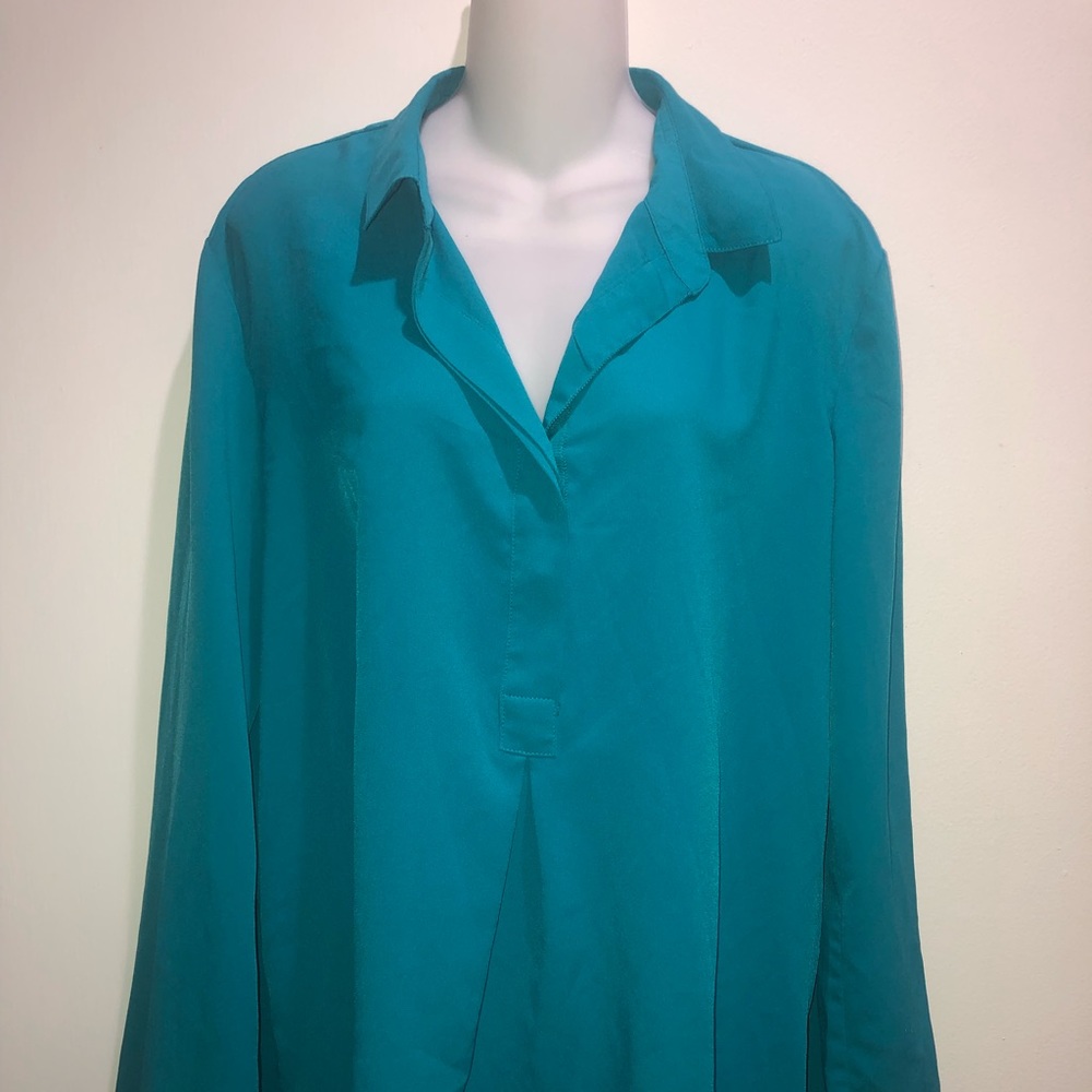 Long sleeve Turquoise Color fresh fabric blouse